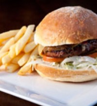 PJ's Irish Sports Bar & Bistro @ The Criterion Hotel - Accommodation Gladstone 3