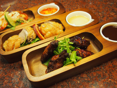 Dicey's Bar & Grill - Accommodation Gladstone 5
