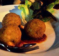 Via Napoli Pizzeria - Accommodation Gladstone