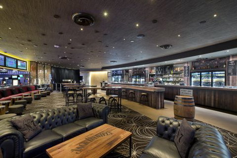 JBar - Accommodation Gladstone 2