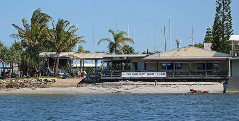 Tin Can Bay Yacht Club Bistro - Accommodation Gladstone 1