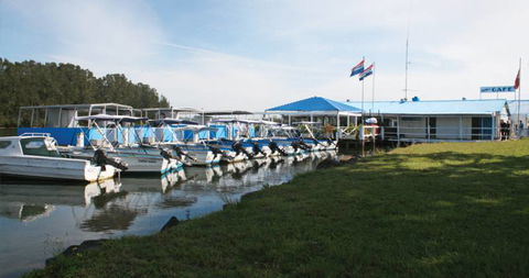 The Colonel’s Restaurant & Bar - Accommodation Gladstone 1