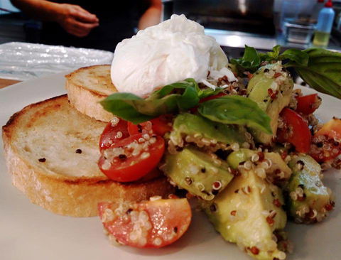 The Vale Cafe - Accommodation Gladstone 4
