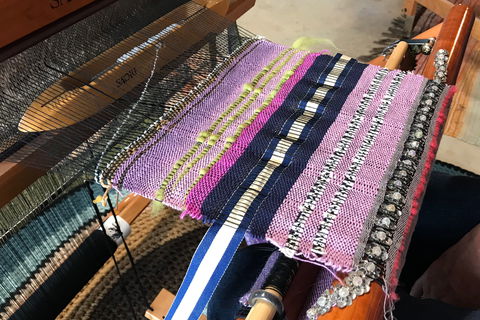 An Introduction To Weaving - Accommodation Gladstone 2