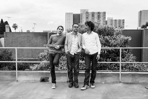 Luke Howard Trio - Accommodation Gladstone 0