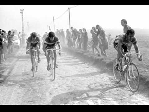 The Big Bike Film Night 'Feature Series' - A Sunday In Hell - Accommodation Gladstone 2
