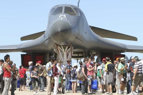 Australian International Airshow - Accommodation Gladstone 0
