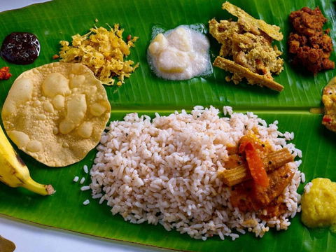 Babaji's Big Fat Keralan Banana Leaf Feast - Accommodation Gladstone 0