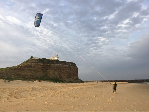 Kiteboarding Lesson - Accommodation Gladstone 0