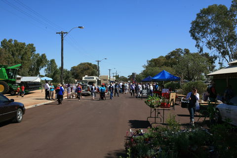 Nungarin Markets - Accommodation Gladstone 0