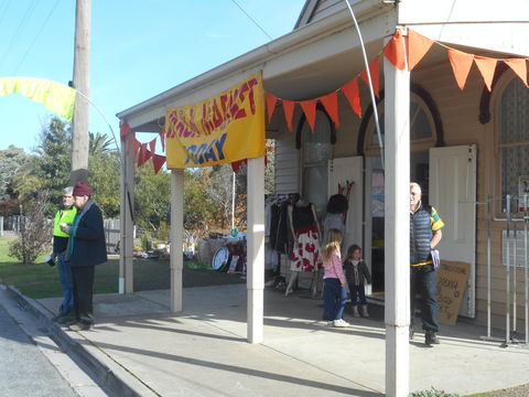 Yarck Country Market - Accommodation Gladstone 2
