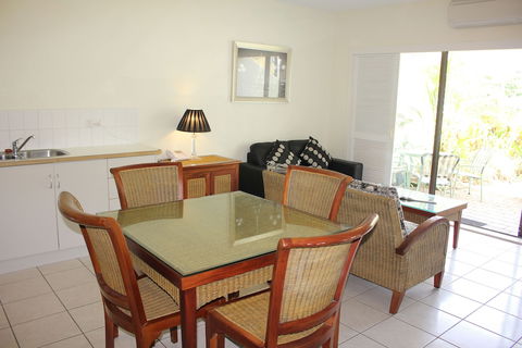 Beachfront Terraces - Accommodation Gladstone 5