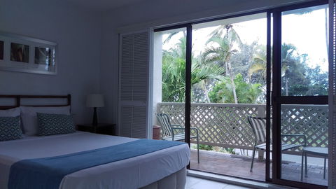 Beachfront Terraces - Accommodation Gladstone 6