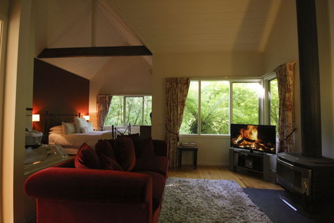 Cottages At Monreale - Accommodation Gladstone 5