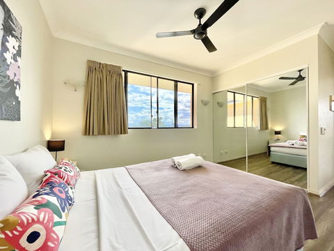 Mermaid Beach Park View Resort - Accommodation Gladstone 5