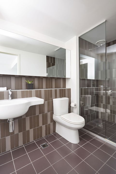 Melbourne Dandenong Central Apartment - Accommodation Gladstone 4