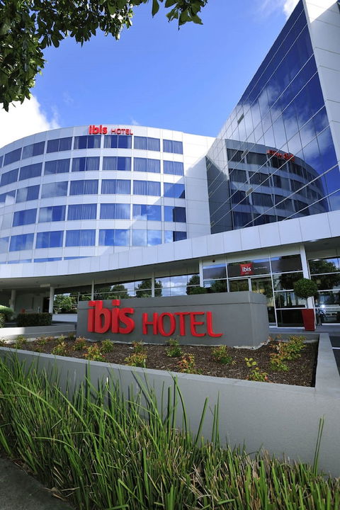 Ibis Melbourne Glen Waverley - Accommodation Gladstone 0