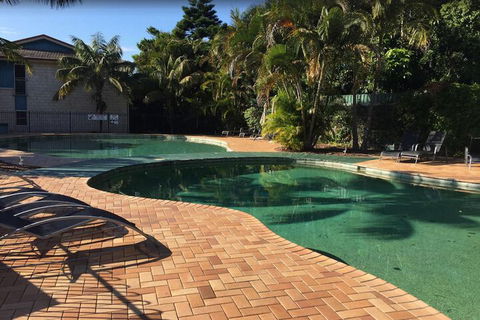 Aqualuna Beach Resort - Accommodation Gladstone 3