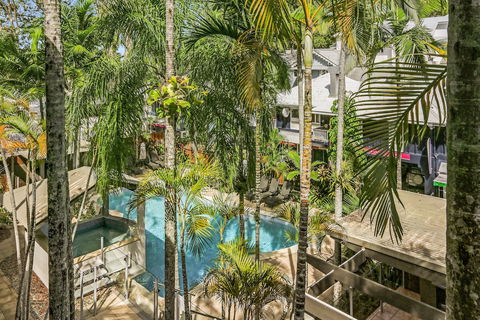Paradise On The Beach Resort - Palm Cove - Accommodation Gladstone 5