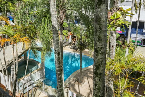 Paradise On The Beach Resort - Palm Cove - Accommodation Gladstone 4