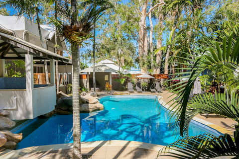 Paradise On The Beach Resort - Palm Cove - Accommodation Gladstone 1
