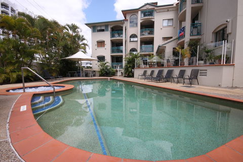 Aruba Beach Resort - Accommodation Gladstone 2