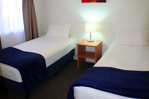 Sunset Island Resort - Accommodation Gladstone 6