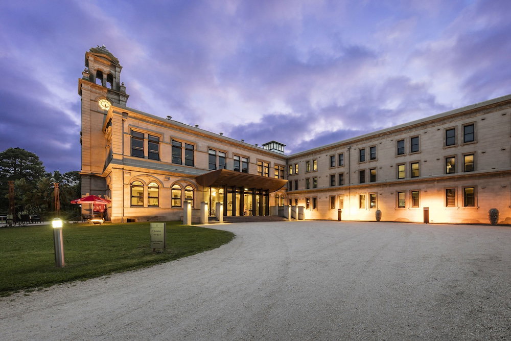 Werribee South VIC Accommodation Gladstone