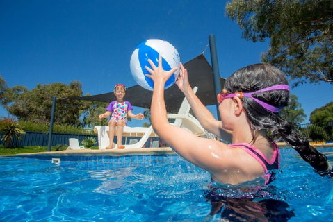 Discovery Parks - Woodman Point - Accommodation Gladstone 5