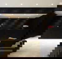 Burbury Hotel  Apartments - Accommodation Gladstone