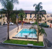 Econo Lodge Hacienda International - Accommodation Gladstone
