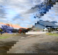 Emu Beach Chalets - Accommodation Gladstone