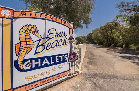 Emu Beach Chalets - Accommodation Gladstone 1