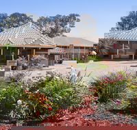 The Standpipe Golf Motor Inn - Accommodation Gladstone