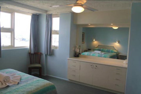 84 The Spit Holiday Apartments - Accommodation Gladstone 2