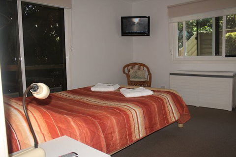 84 The Spit Holiday Apartments - Accommodation Gladstone 4