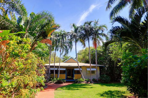 Habitat Resort - Accommodation Gladstone 0