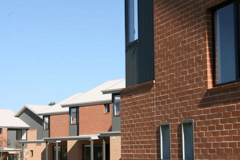 Macquarie University Village - Accommodation Gladstone 1