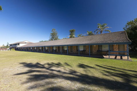 Seashells Beachfront Resort - Accommodation Gladstone 2