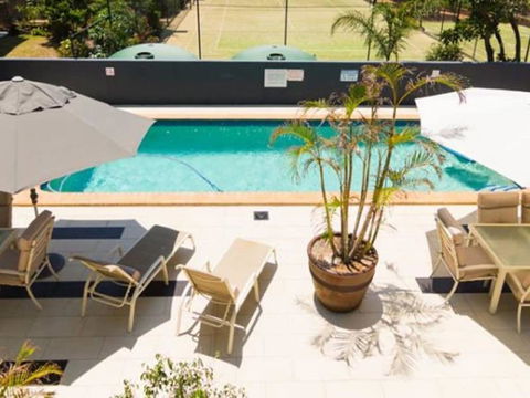 Durham Court Holiday Apartments - Accommodation Gladstone 2