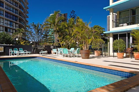 Durham Court Holiday Apartments - Accommodation Gladstone 3