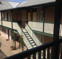 The 3 Explorers Motel - Accommodation Gladstone