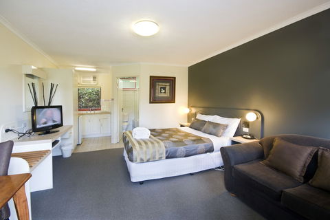 Lorne Coachman Inn - Accommodation Gladstone 5