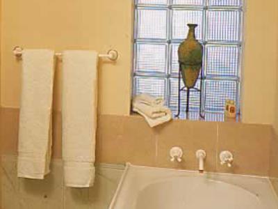 Lido Boutique Apartments - Accommodation Gladstone 0