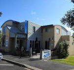 Waves Luxury Suites - Accommodation Gladstone