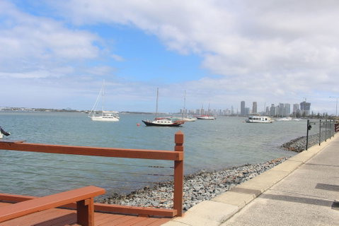 Broadwater Keys - Accommodation Gladstone 2