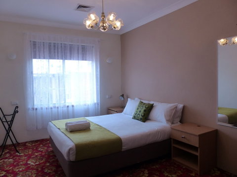 Meramie Motor Inn - Accommodation Gladstone 5