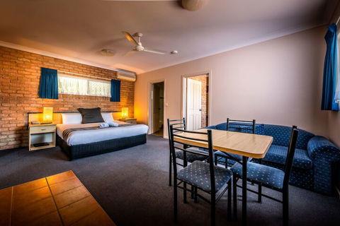 Park Beach Resort Motel - Accommodation Gladstone 5
