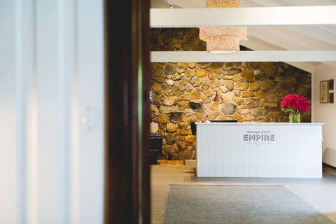 Empire Spa Retreat - Accommodation Gladstone 3