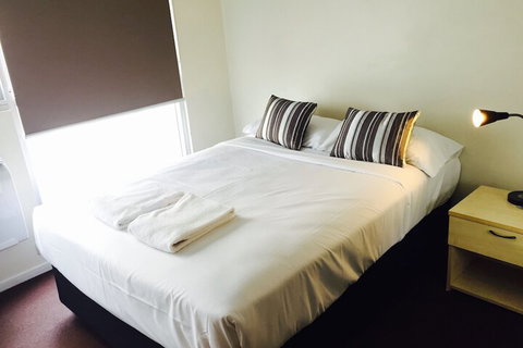 Arrow On Swanston - Accommodation Gladstone 7